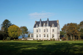 Chateau de Kergeorget - Vue sur le Golfe